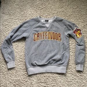universal studios gryffindor sweatshirt